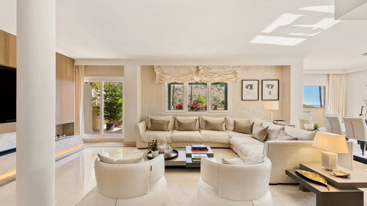 4 bedroom Apartments for sale in Milla de Oro – R5292298