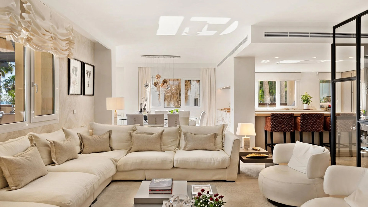 4 bedroom Apartments for sale in Milla de Oro – R5292298