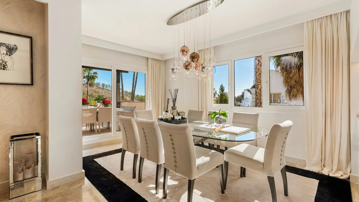 4 bedroom Apartments for sale in Milla de Oro – R5292298