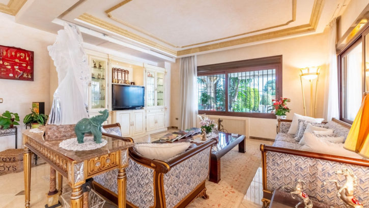 Villas de 7 dormitorios en venta en Los Monteros – R5309152 en 