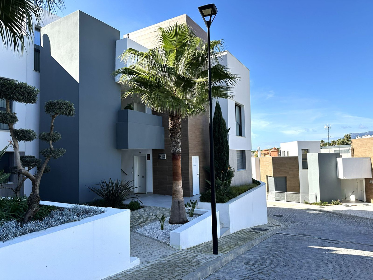 2 bedroom Apartments for sale in Cabopino – R5304502