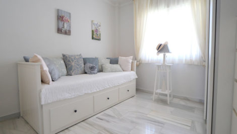 2 bedroom Apartments for sale in Calahonda – R5324236