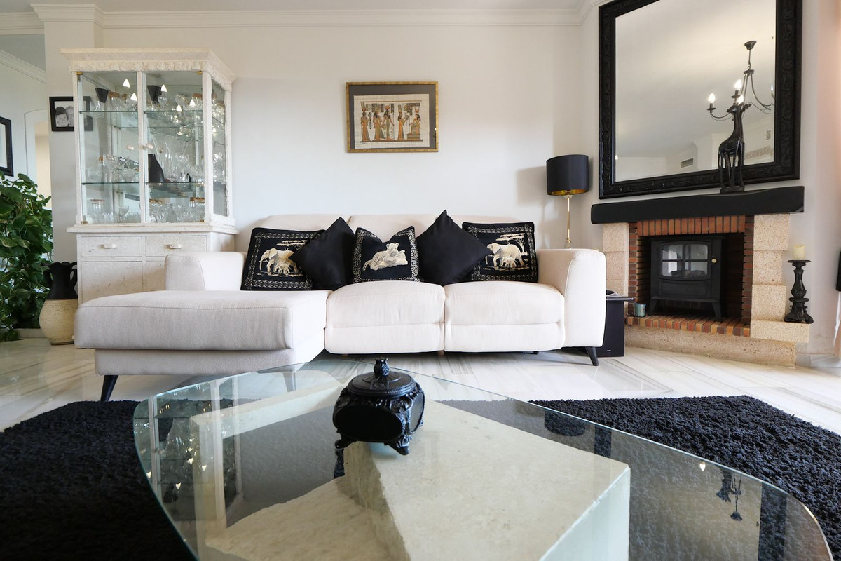 2 bedroom Apartments for sale in Calahonda – R5324236 2 bedroom Apartments for sale in Calahonda – R5324236