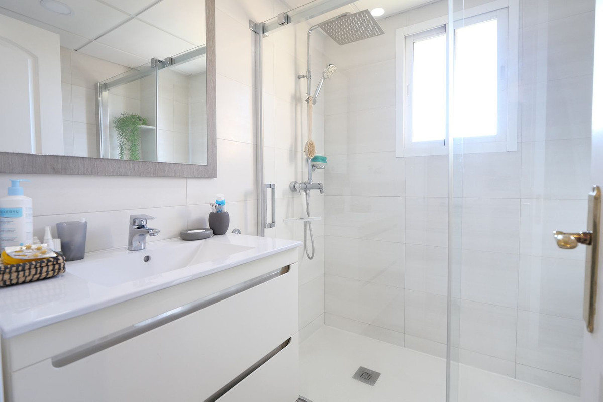 2 bedroom Apartments for sale in Calahonda – R5324236 2 bedroom Apartments for sale in Calahonda – R5324236