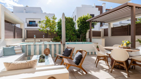 Adosados de 4 dormitorios en venta en La Cala de Mijas – R5298115