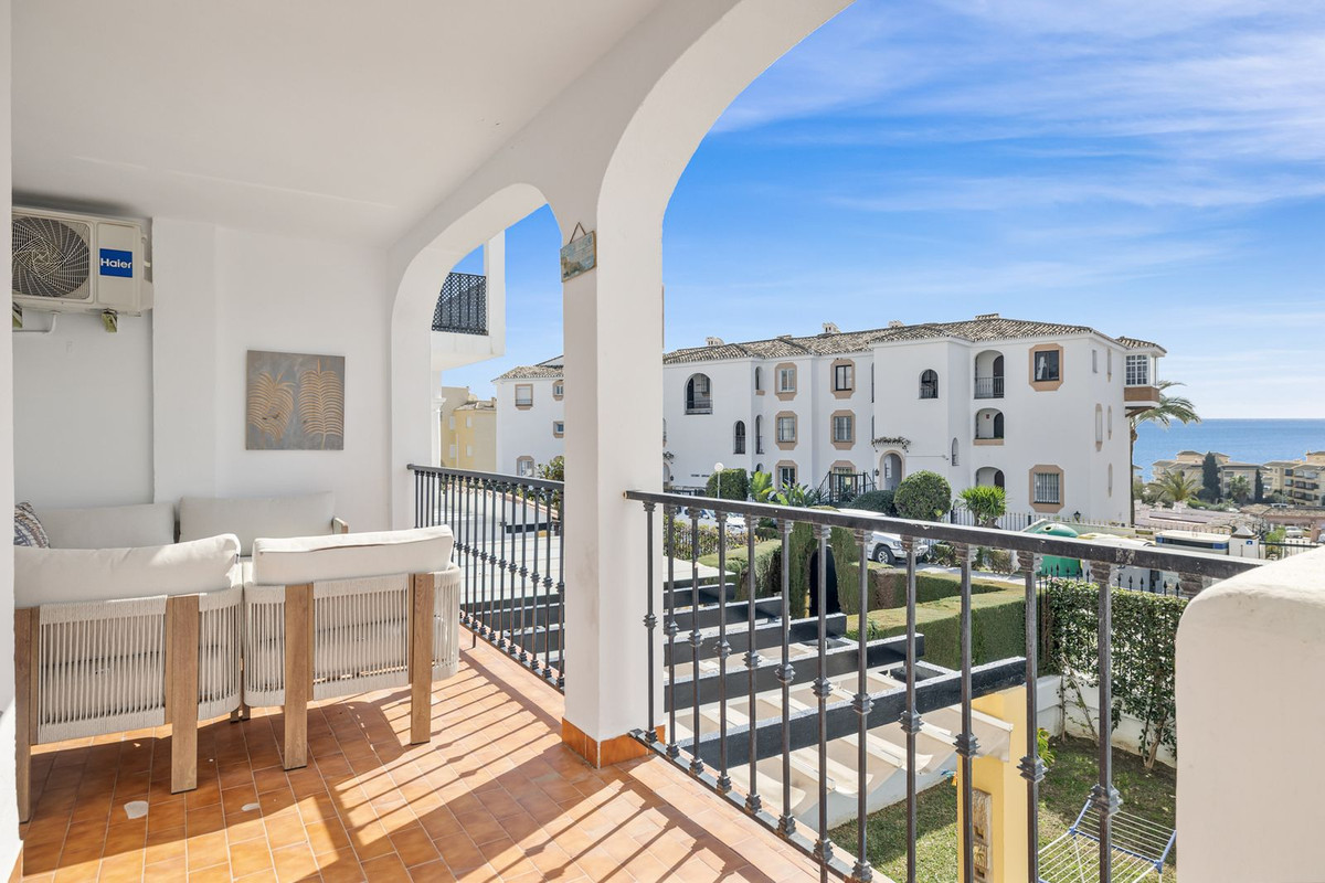 2 bedroom Apartments for sale in Riviera del Sol – R5305249