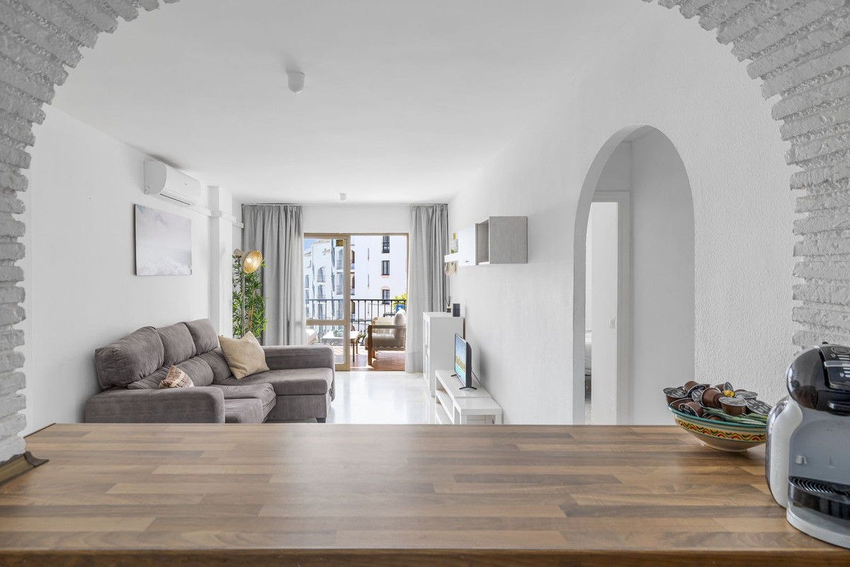 2 bedroom Apartments for sale in Riviera del Sol – R5305249