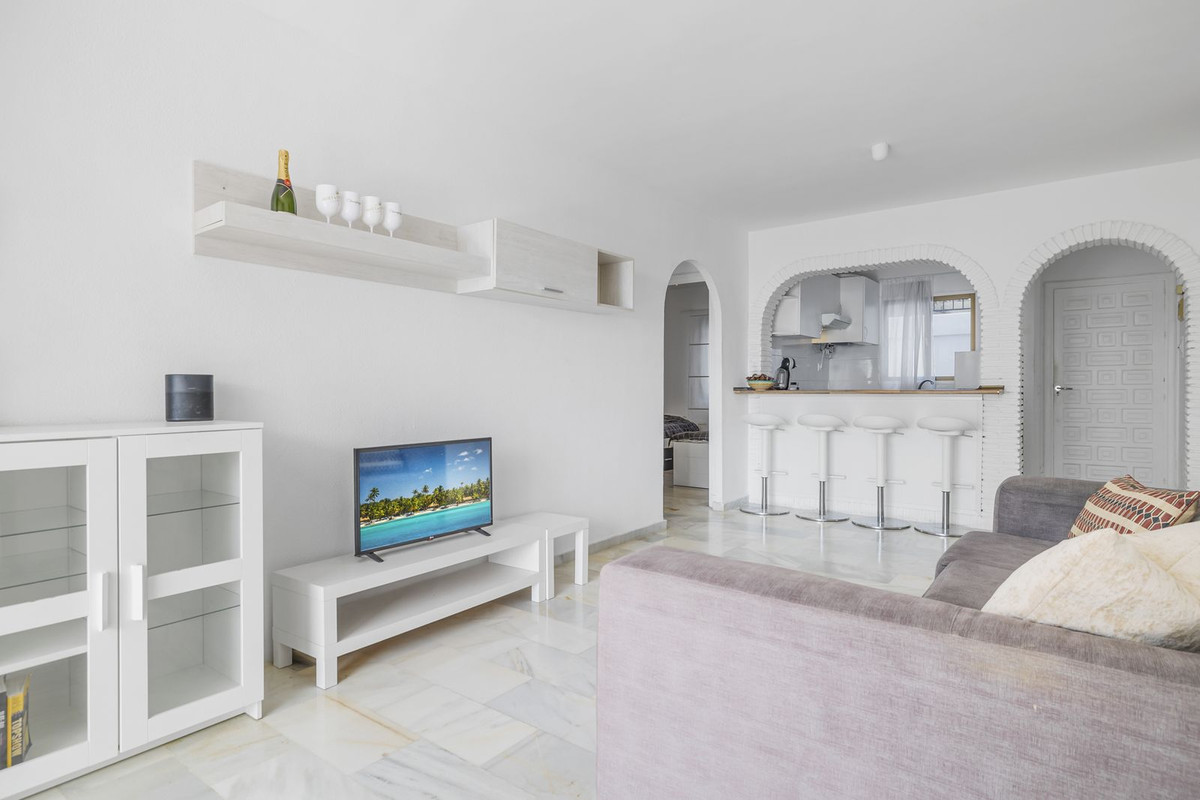 2 bedroom Apartments for sale in Riviera del Sol – R5305249