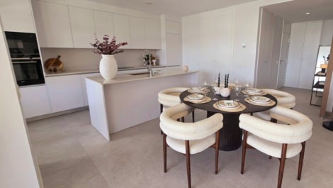 4 bedroom Apartments for sale in Marbella – R5309509