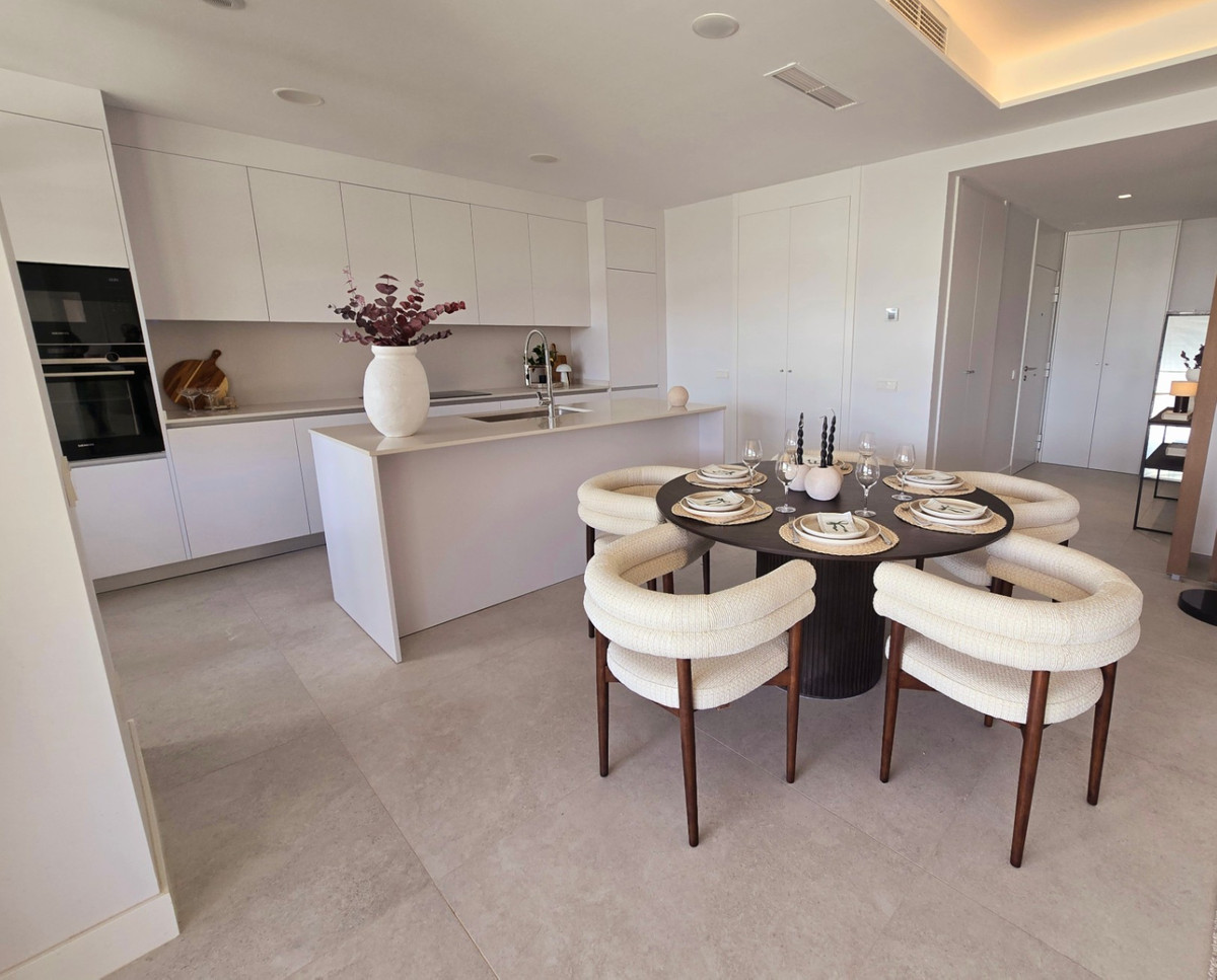 4 bedroom Apartments for sale in Marbella – R5309509