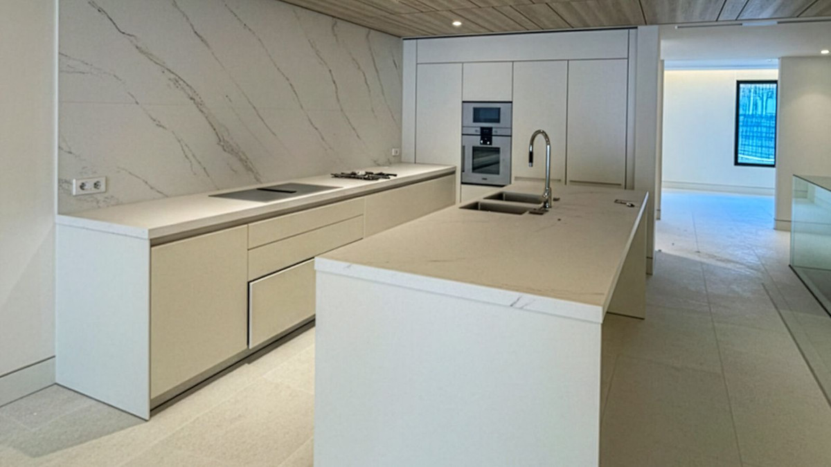 4 bedroom Apartments for sale in Milla de Oro – R5297014