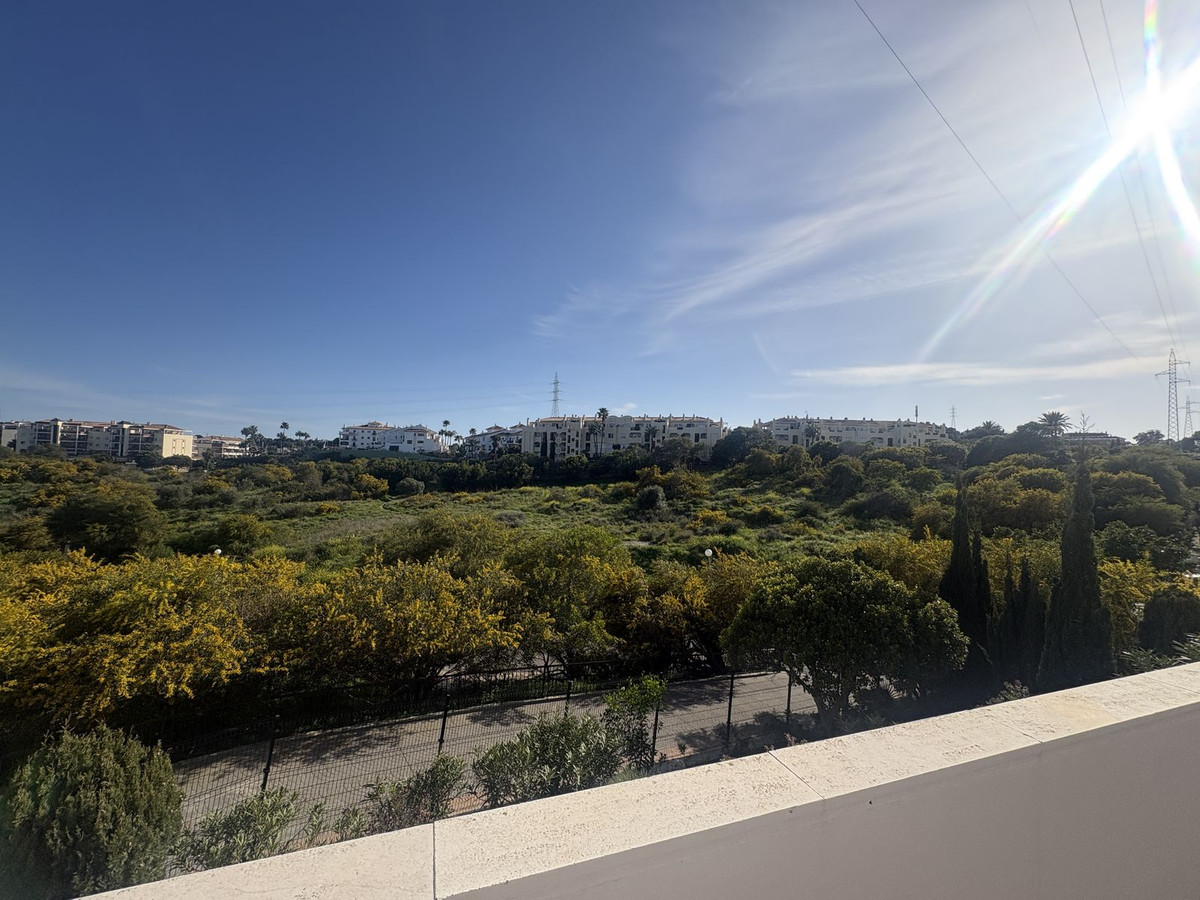 3 bedroom Apartments for sale in Riviera del Sol – R5318206