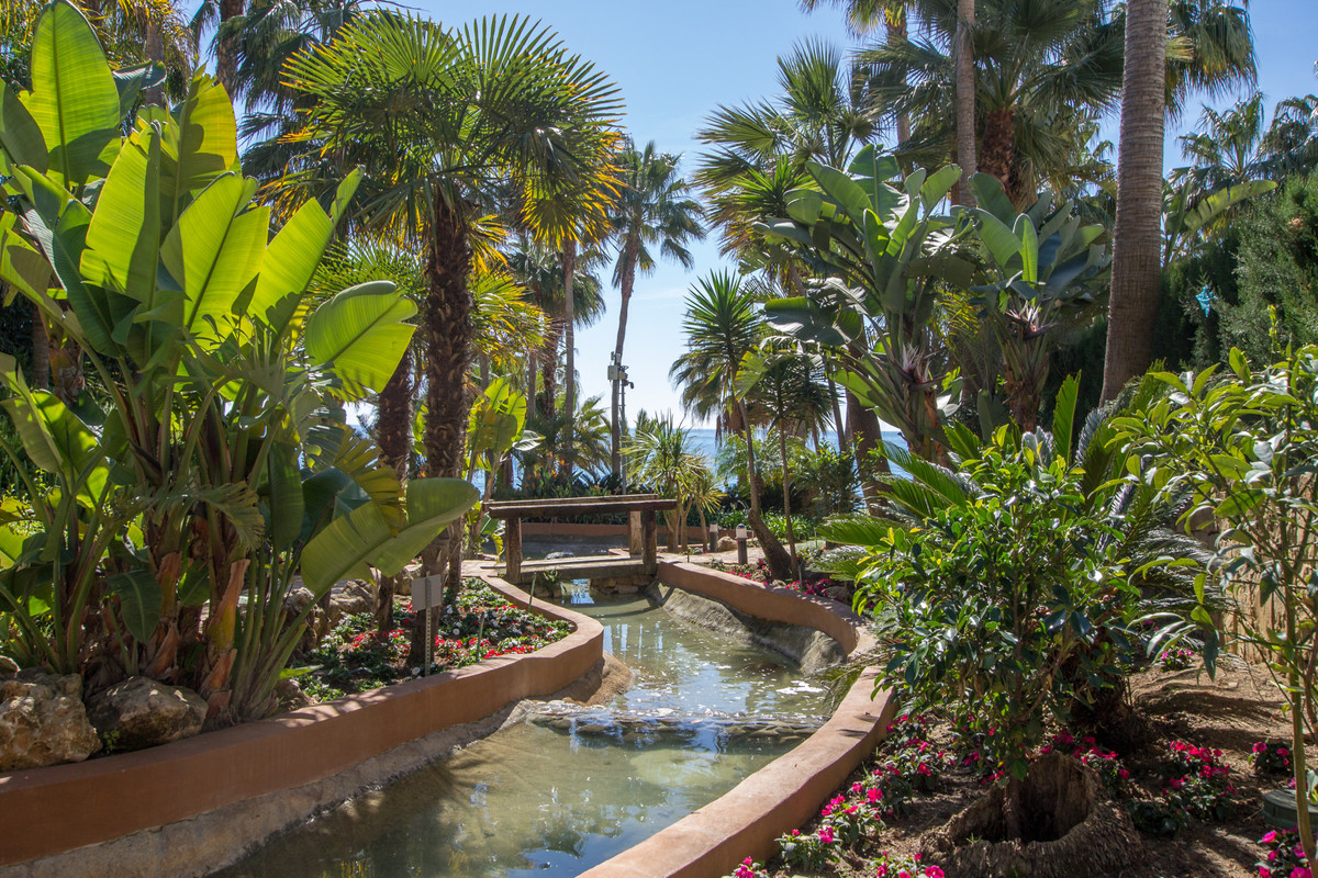 3 bedroom Apartments for sale in Milla de Oro – R5337499