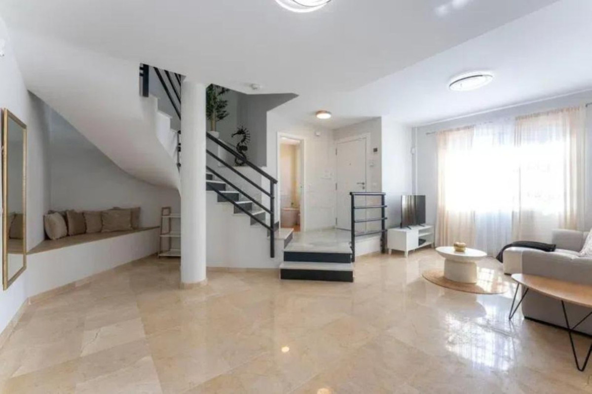 3 bedroom Townhouses for sale in Marbella – R5306140