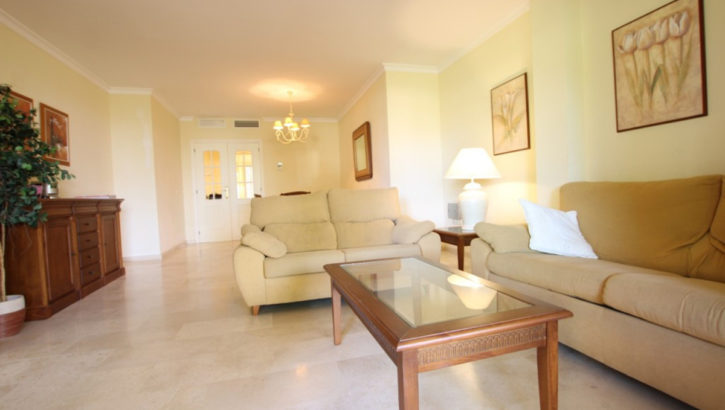 Apartamentos de 2 dormitorios en venta en Elviria – R5325196 en 