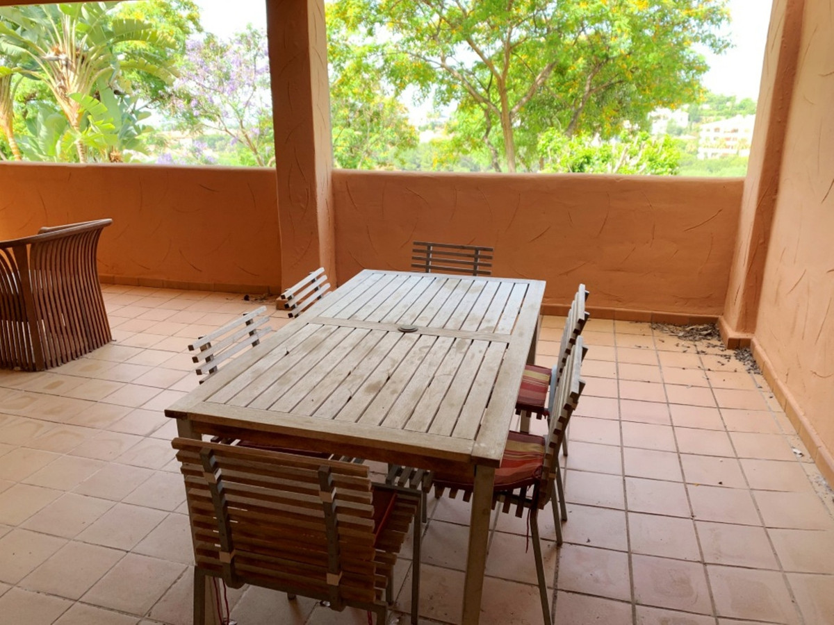 Apartamentos de 2 dormitorios en venta en Elviria – R5325196