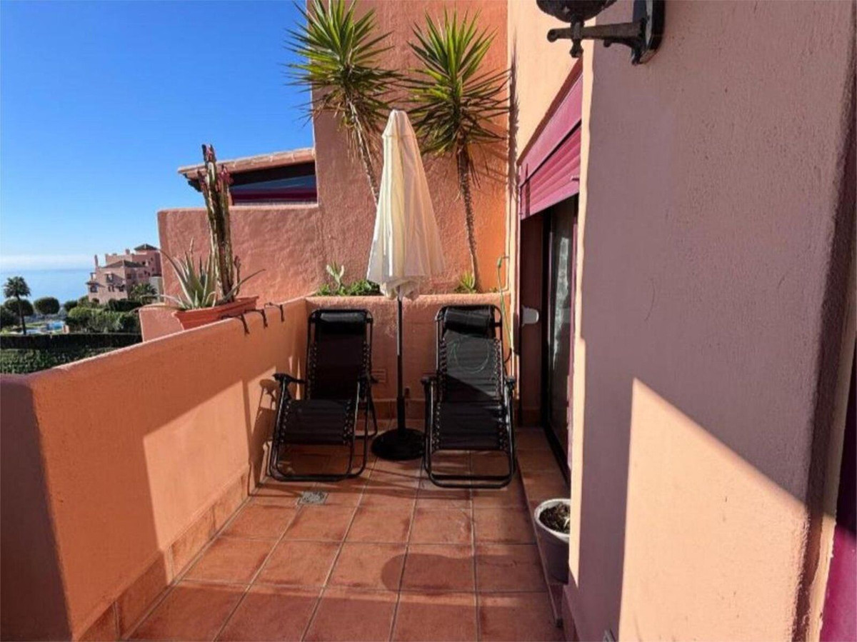 Apartamentos de 2 dormitorios en venta en Calahonda – R5318200