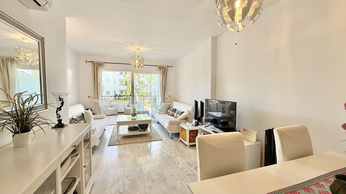 2 bedroom Apartments for sale in Calahonda – R5291932