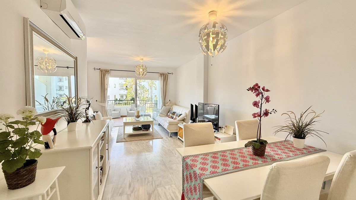 2 bedroom Apartments for sale in Calahonda – R5291932