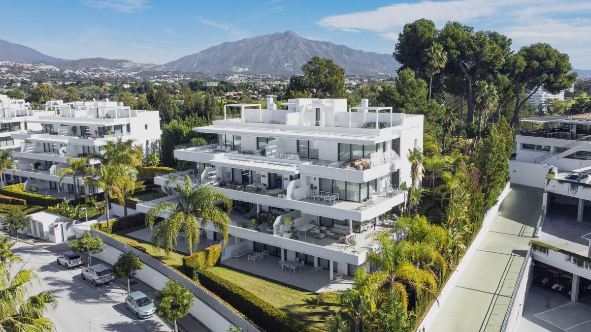 3 bedroom Apartments for sale in Nueva Milla de Oro – R5309206