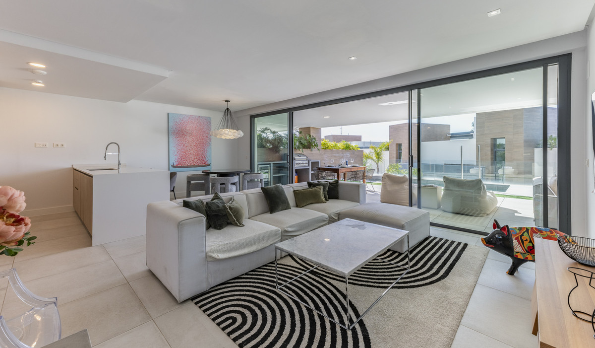 3 bedroom Apartments for sale in Artola – R5066686 3 bedroom Apartments for sale in Artola – R5066686