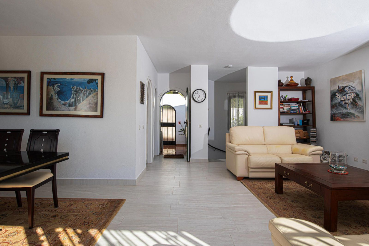 2 bedroom Townhouses for sale in Marbella – R5324443