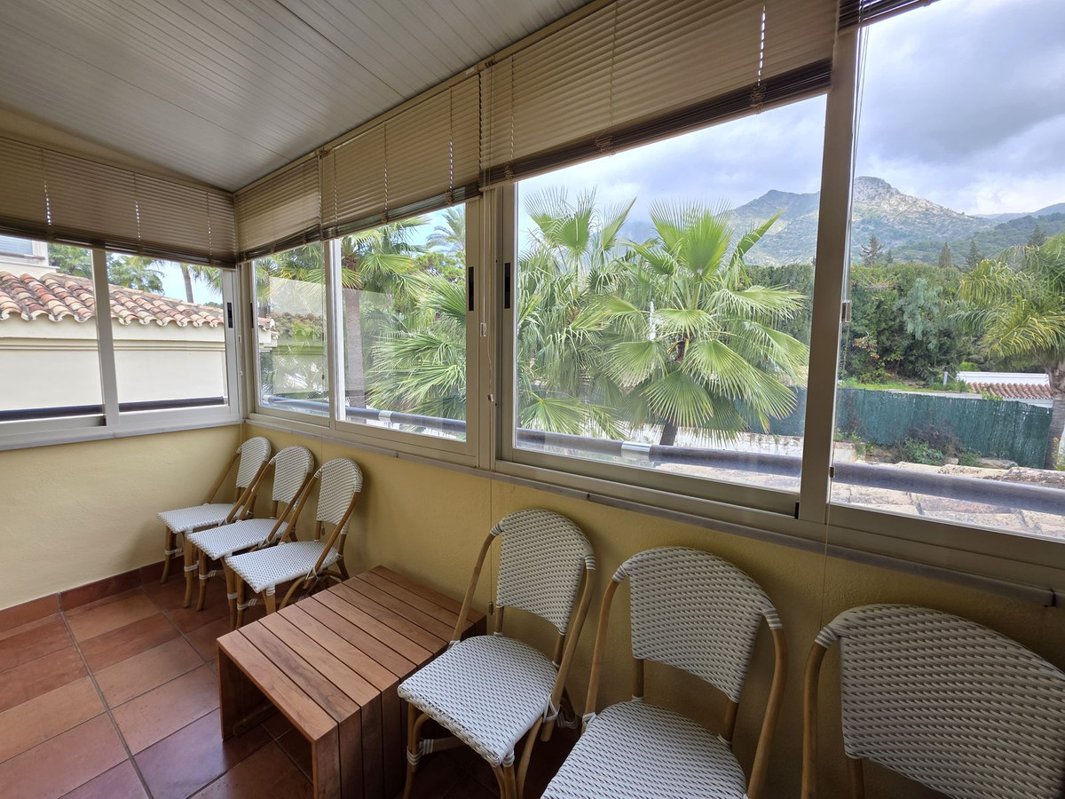 4 bedroom Apartments for sale in Sierra Blanca – R5316712