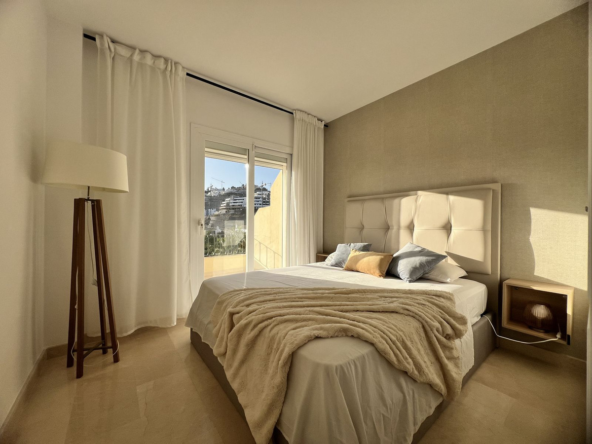 2 bedroom Apartments for sale in La Quinta – R5112478