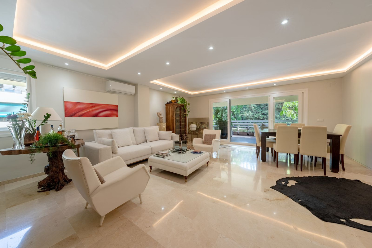 Apartamentos de 2 dormitorios en venta en Marbella – R5135422