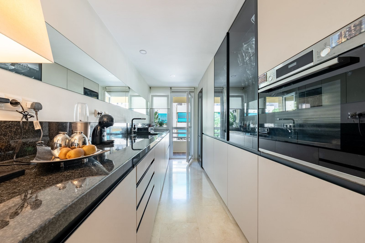 Apartamentos de 2 dormitorios en venta en Marbella – R5135422