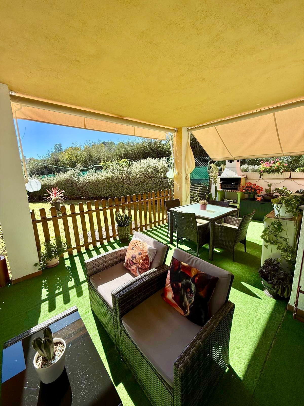 2 bedroom Apartments for sale in Marbella – R5314411