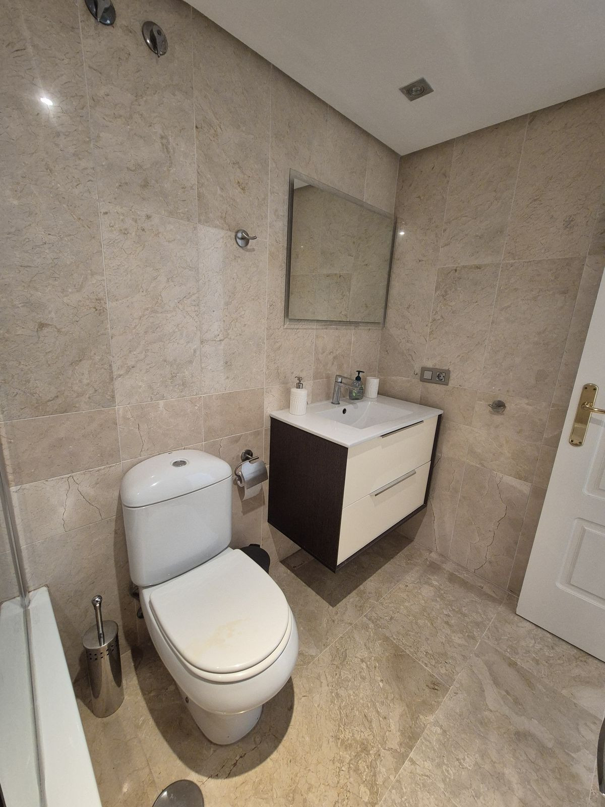 3 bedroom Apartments for sale in Milla de Oro – R5227660