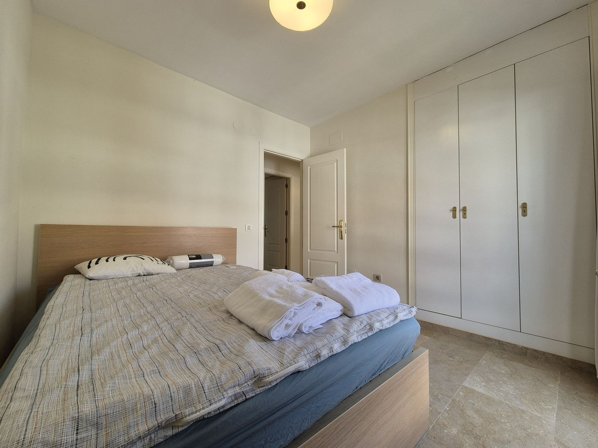 3 bedroom Apartments for sale in Milla de Oro – R5227660