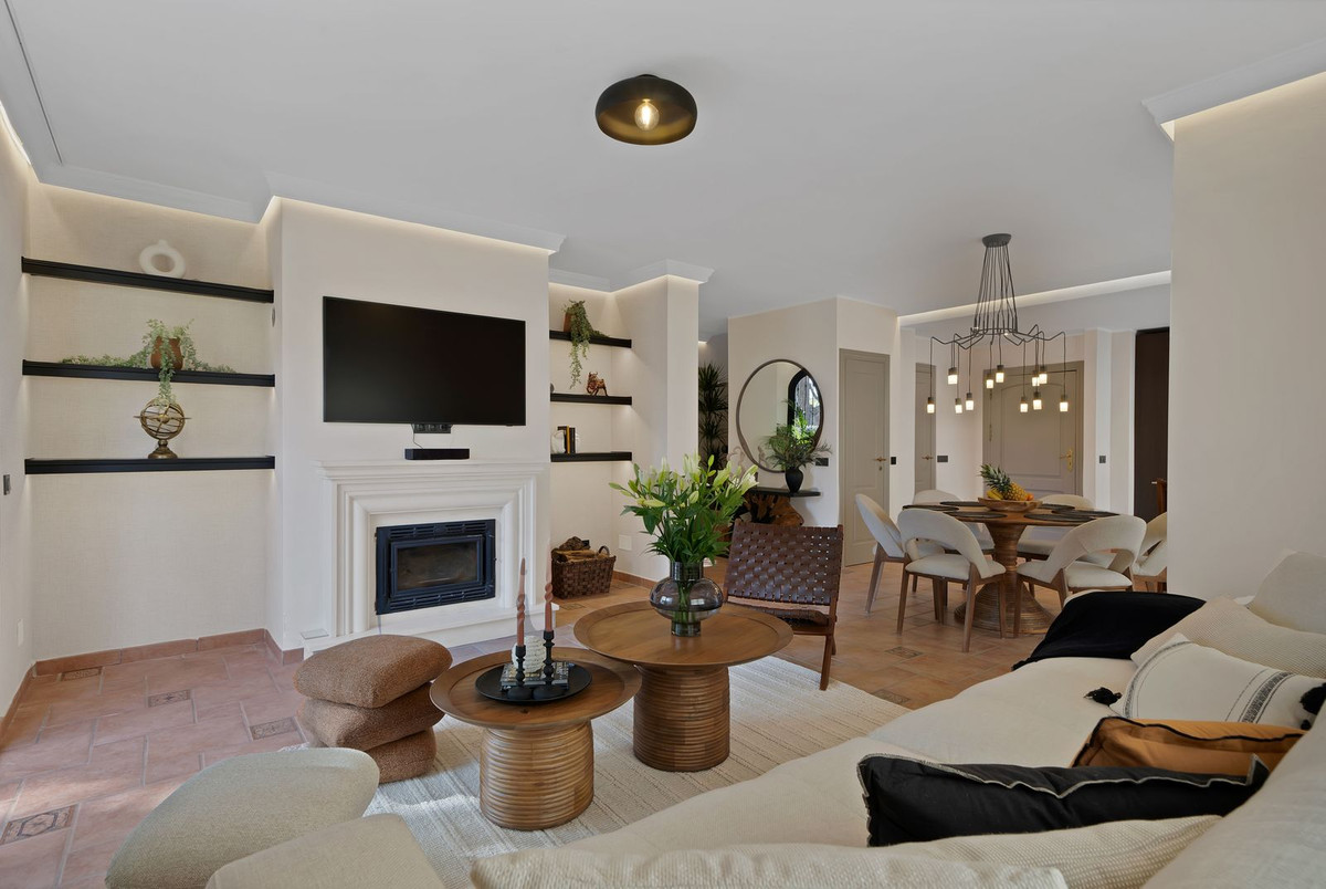 3 bedroom Villas for sale in Calahonda – R5310592