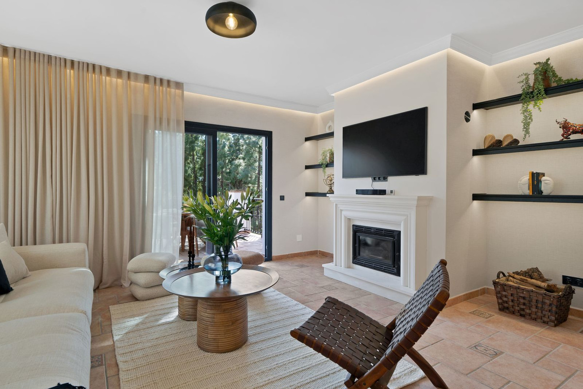 3 bedroom Villas for sale in Calahonda – R5310592