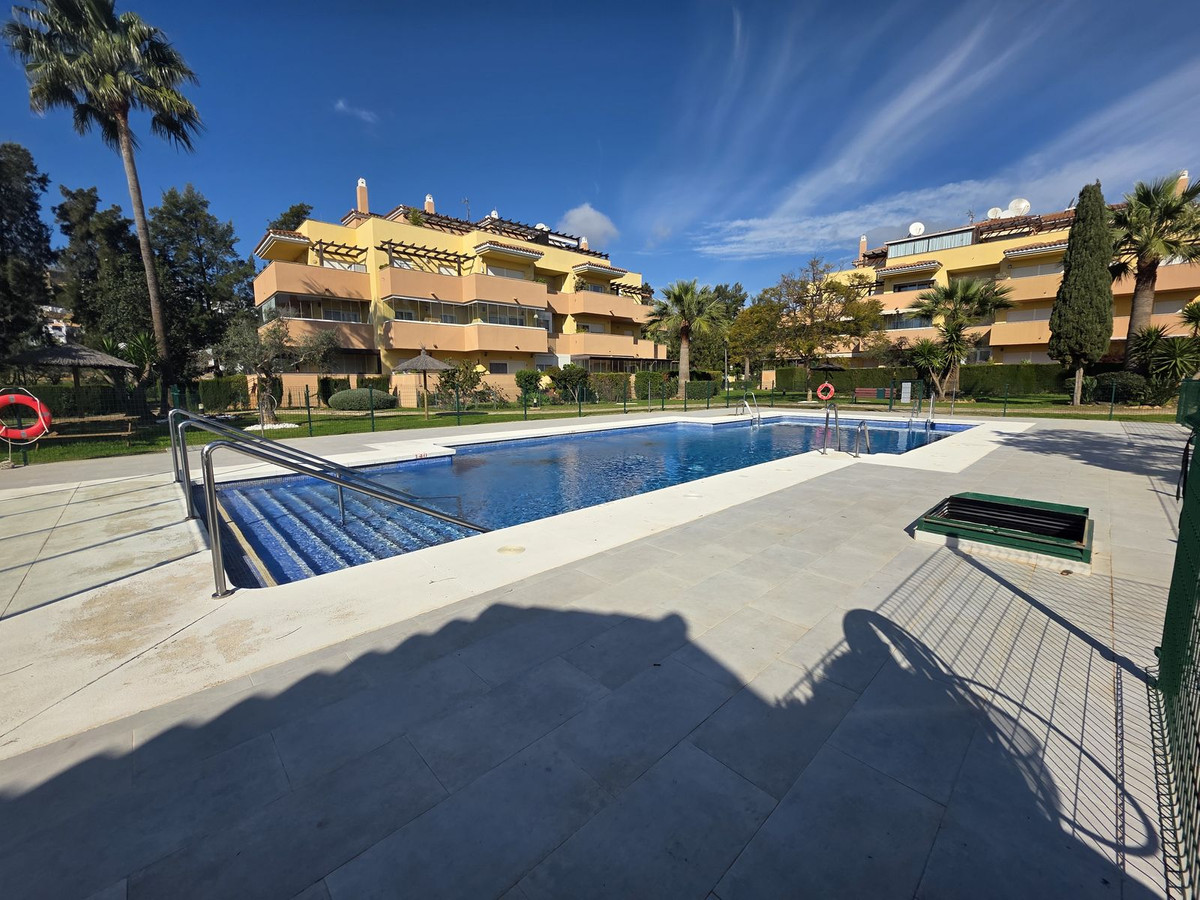 2 bedroom Apartments for sale in La Cala de Mijas – R5322328