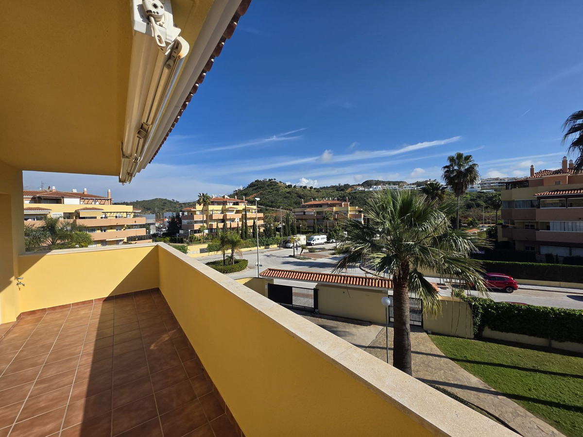 2 bedroom Apartments for sale in La Cala de Mijas – R5322328