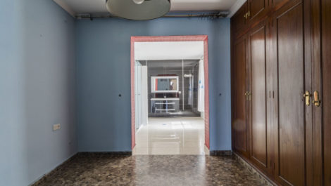 Pareados de 4 dormitorios en venta en Marbella – R5071354