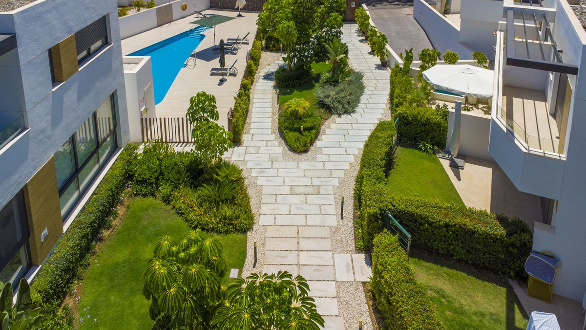 4 bedroom Townhouses for sale in Marbella – R5329864