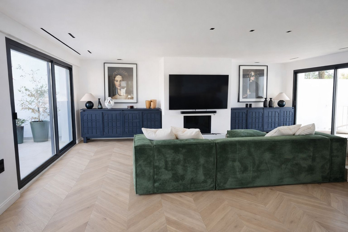 3 bedroom Apartments for sale in Marbella – R5299408