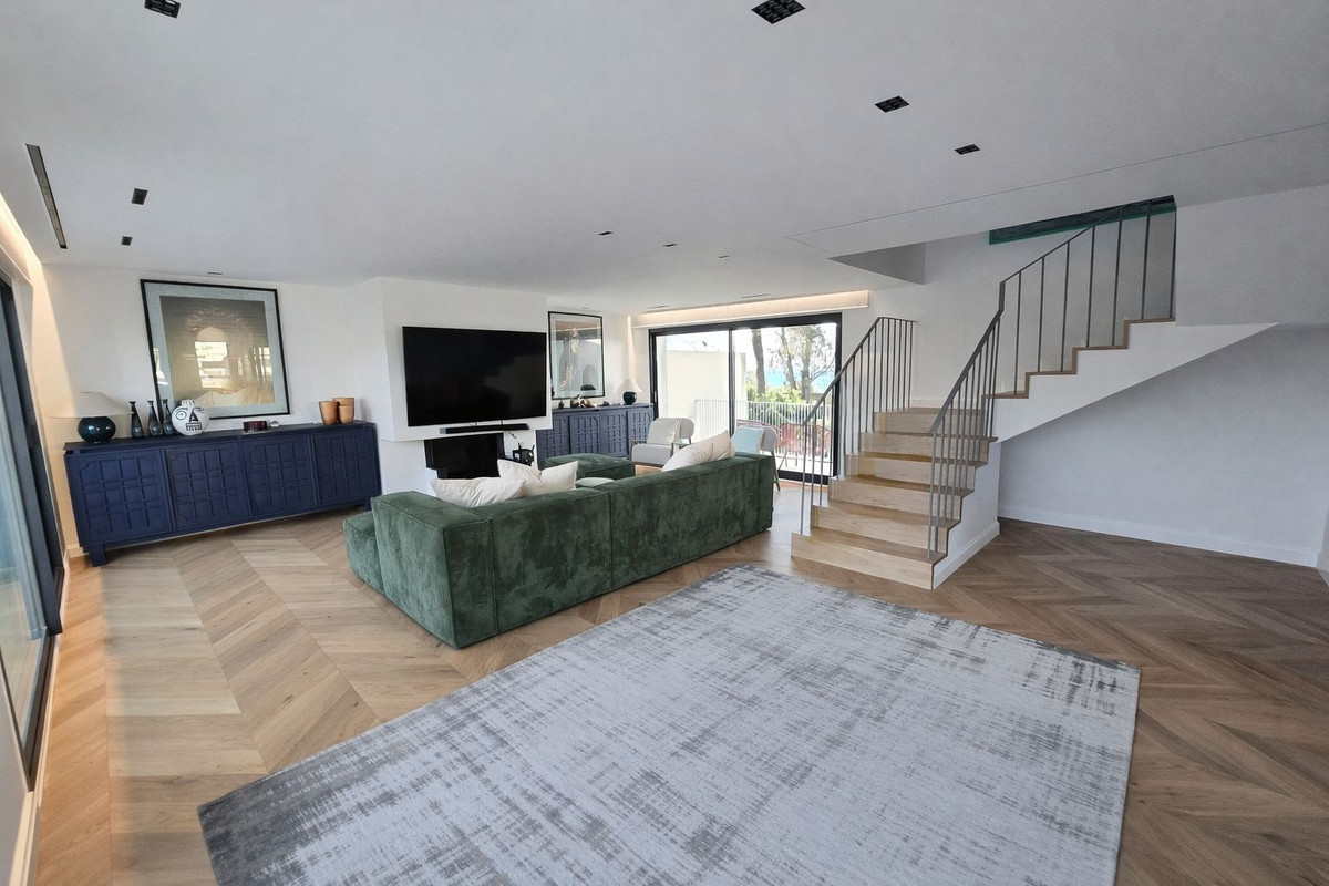 3 bedroom Apartments for sale in Marbella – R5299408