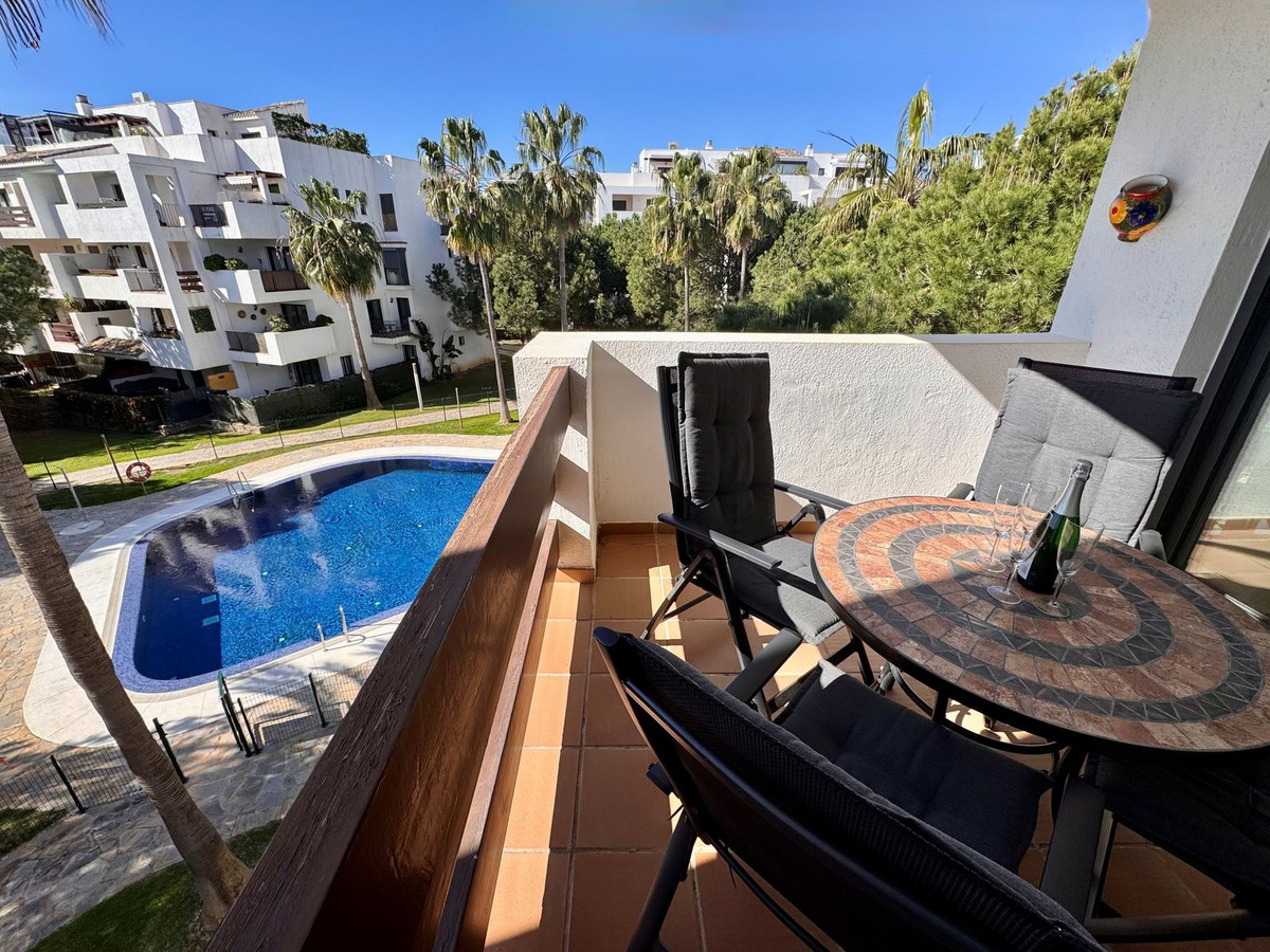 2 bedroom Apartments for sale in La Cala de Mijas – R5314510