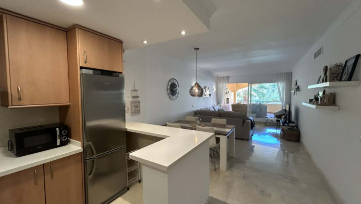 Apartamentos de 2 dormitorios en venta en Elviria – R5338612 en 