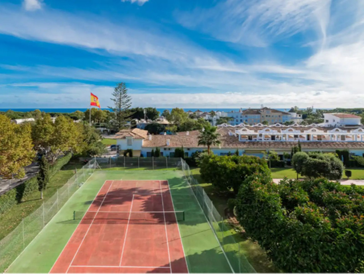 1 bedroom Penthouses for sale in Milla de Oro – R4933315