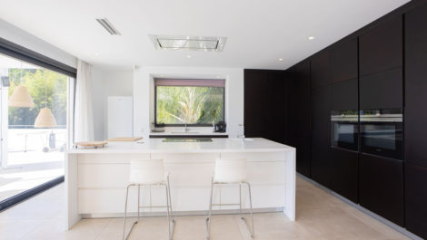 Villas de 6 dormitorios en venta en Marbella – R5150449