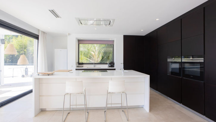 Villas de 6 dormitorios en venta en Marbella – R5150449 en 