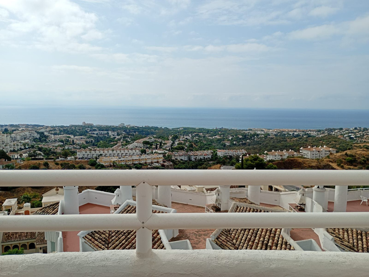 3 bedroom Penthouses for sale in Calahonda – R5170804