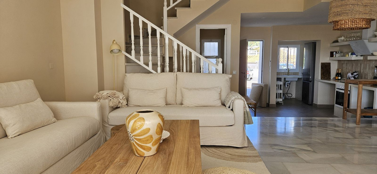 2 bedroom Townhouses for sale in Calahonda – R5342359 2 bedroom Townhouses for sale in Calahonda – R5342359