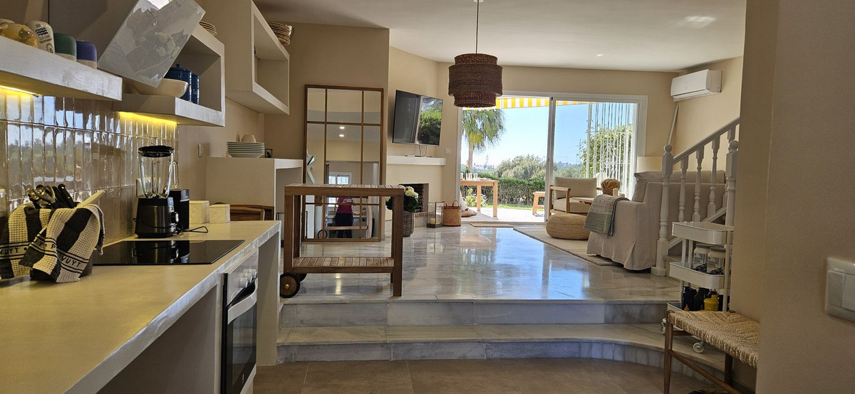 2 bedroom Townhouses for sale in Calahonda – R5342359 2 bedroom Townhouses for sale in Calahonda – R5342359