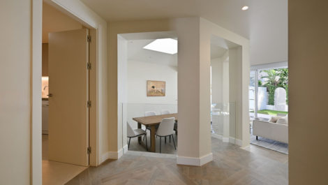 Apartamentos de 4 dormitorios en venta en Elviria – R5293117